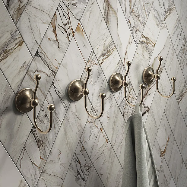 4 X Chatsworth 1928 Antique Brass Traditional Double Robe Hooks 2 4 X Chatsworth 1928 Antique Brass Traditional Double Robe Hooks - Image 2